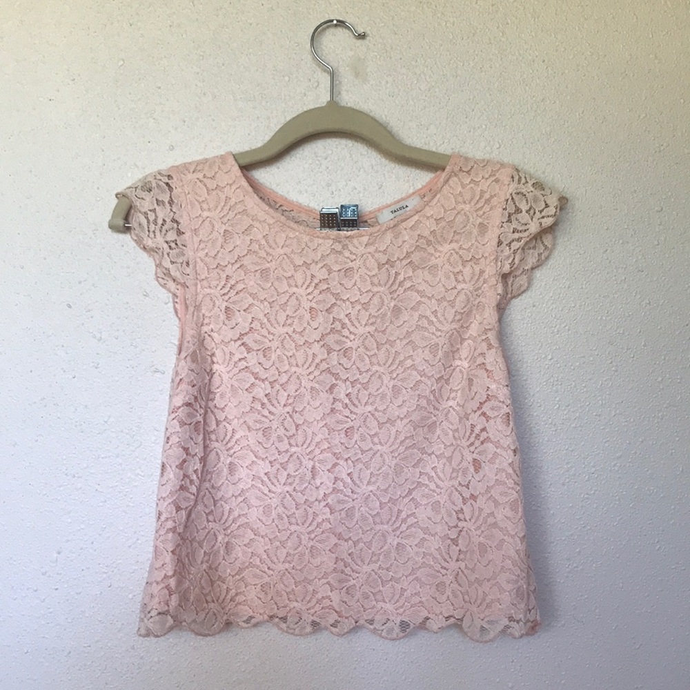 Aritzia Talula Soft Blush Pink Lace Top